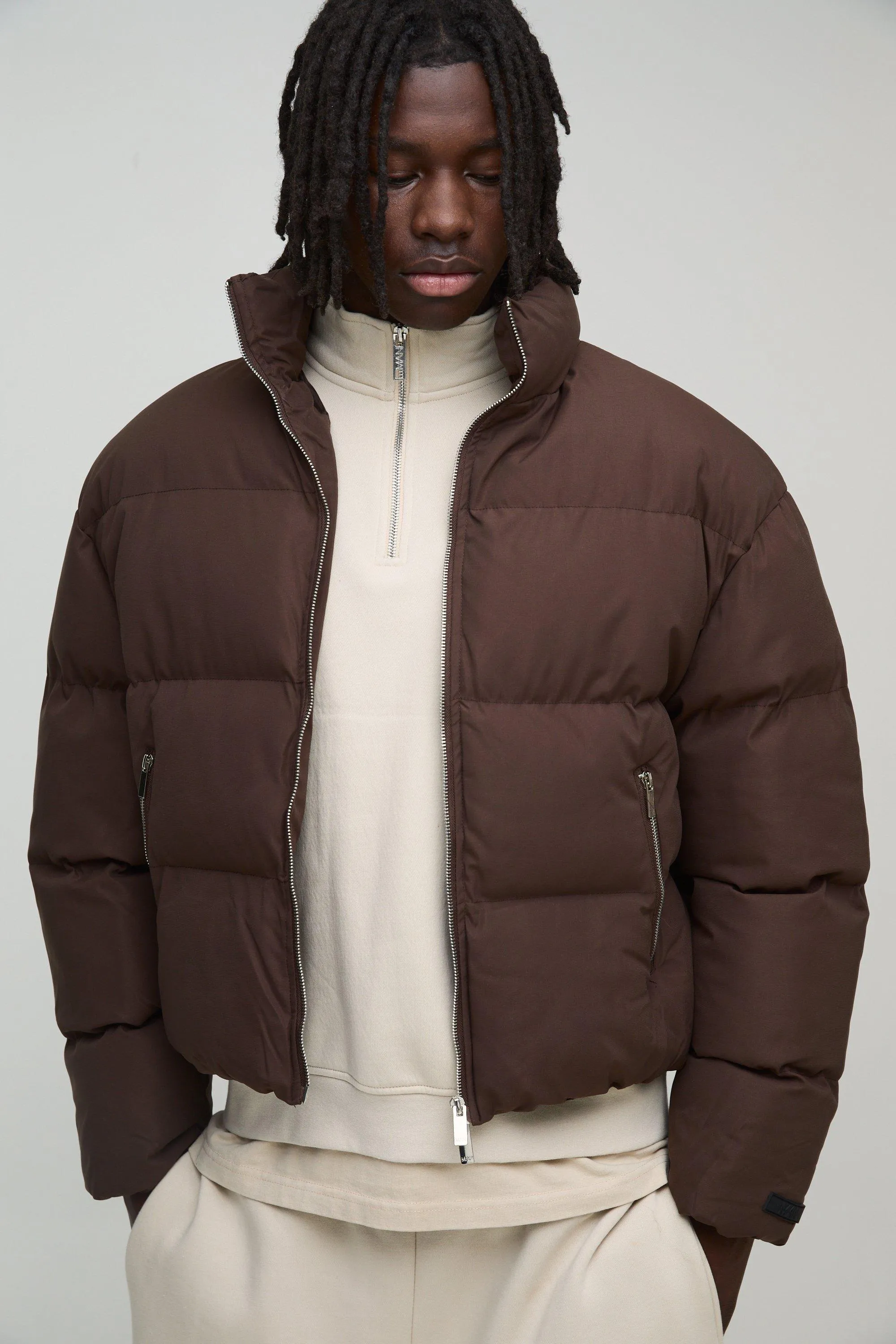 Man Boxy Fit Funnel Neck Puffer Coat In Brown